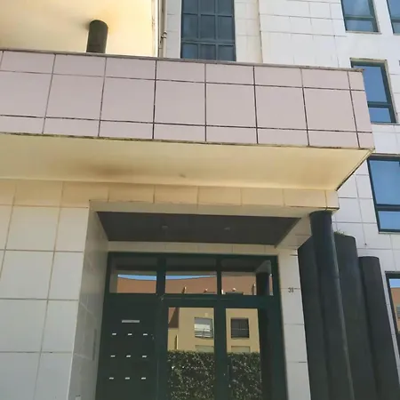 With Ocean View 明德卢