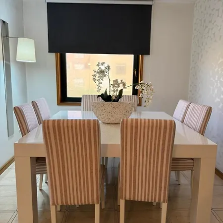 With Ocean View * منديلو