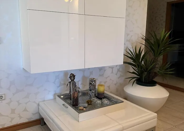 Apartment With Ocean View