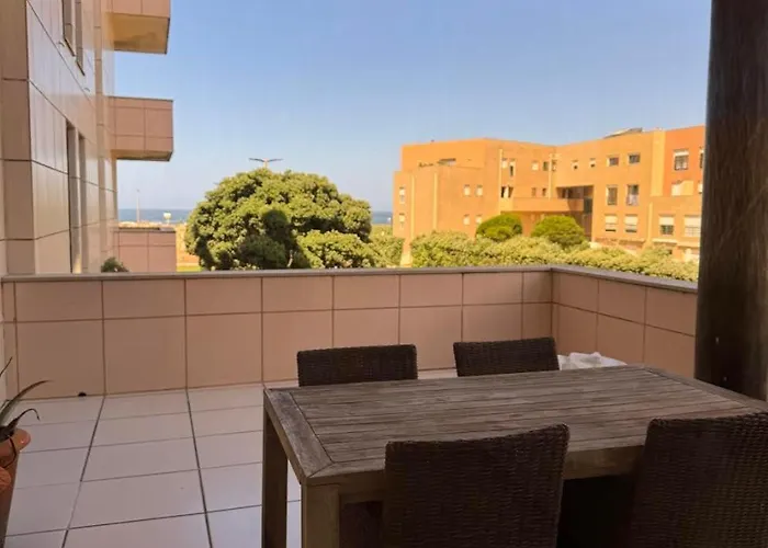 With Ocean View Apartment *